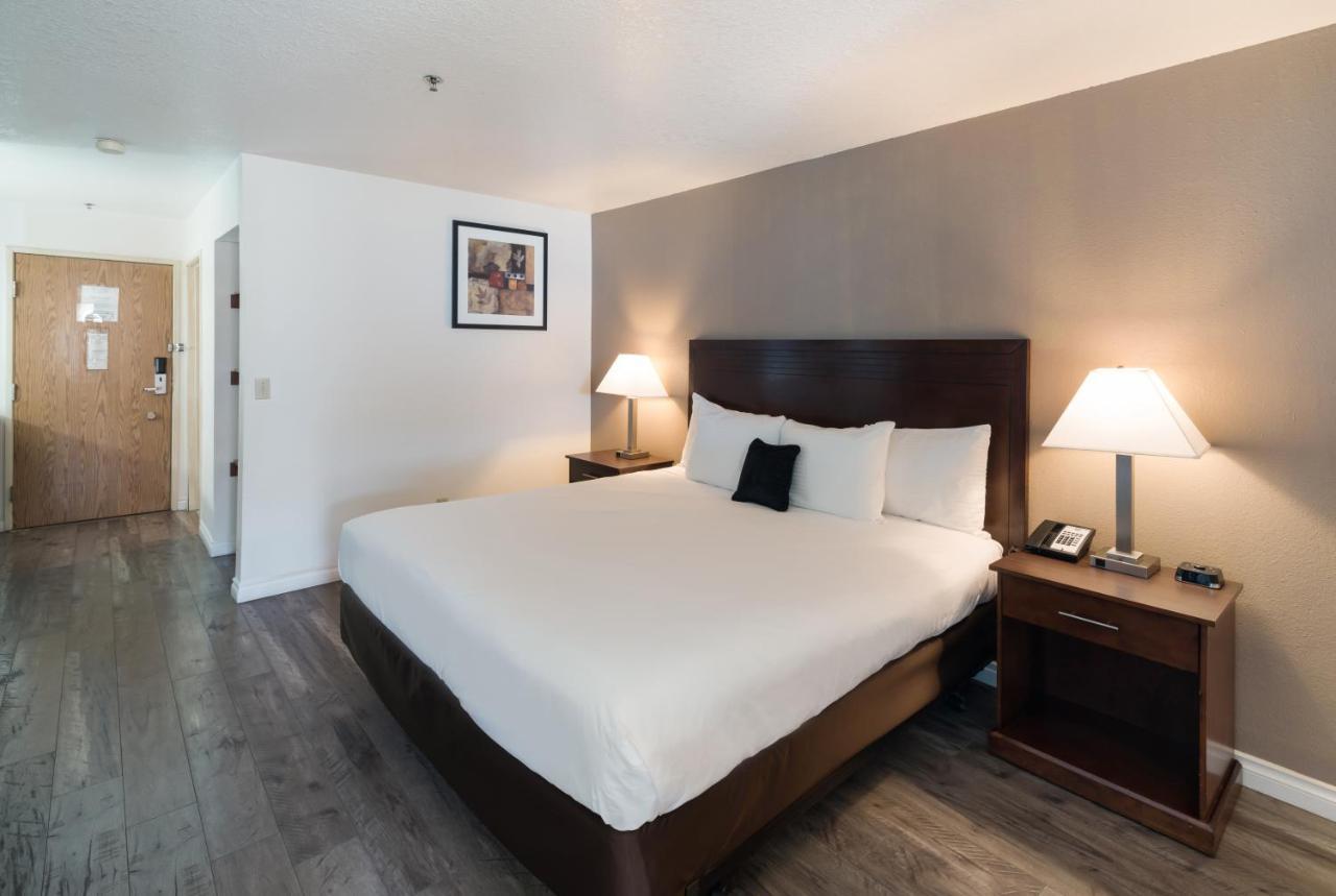 Red Lion Inn & Suites Kennewick Tri-Cities Exteriér fotografie